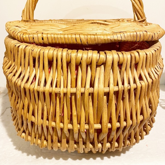 VTG FARMERS BUTT BUTTOCKS EGG GATHERING PICNICHARVEST BASKET HANDMADE FARMHOUSE - Picture 2 of 7